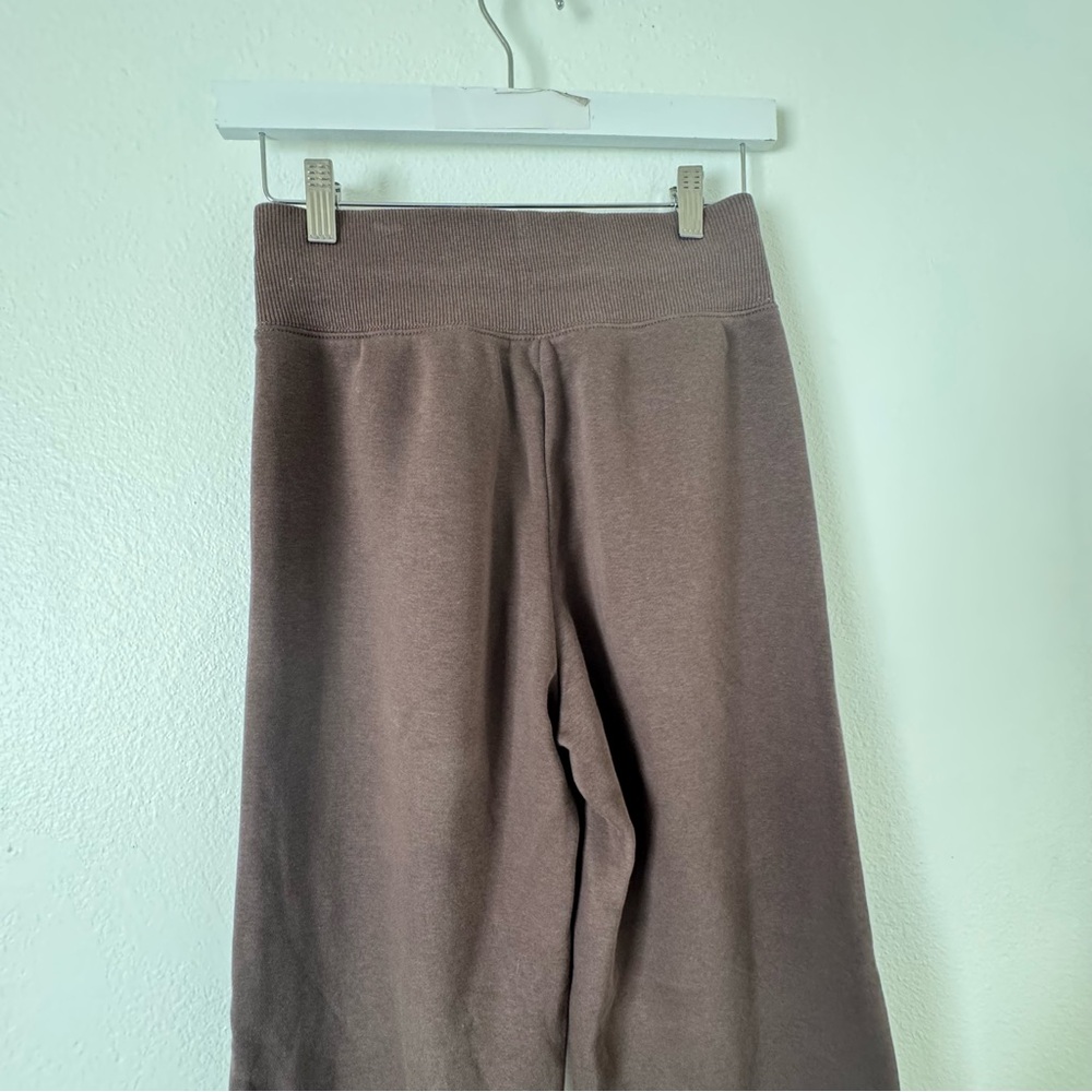 SOLD | Nike Phoenix Fleece High-Waisted Wide-Leg Sweatpants - Picture 6 of 9